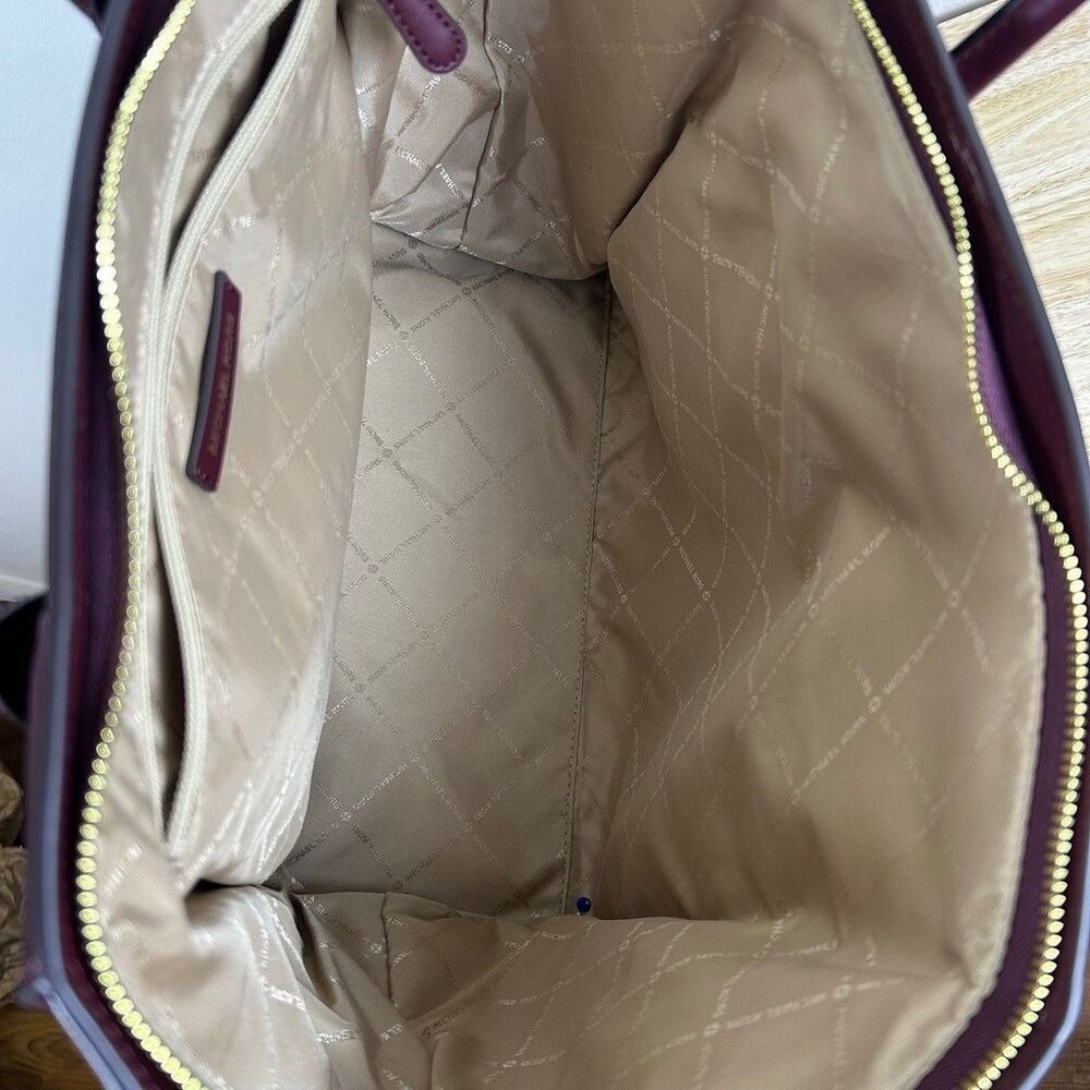Michael Kors Tote Bag Womens Burgundy Pebbled Leather Suede Gold Hardware - Picture 12 of 12